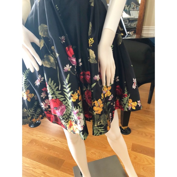 SOLD————Sherri Hill 50776 Dress ✨ - Picture 6 of 7